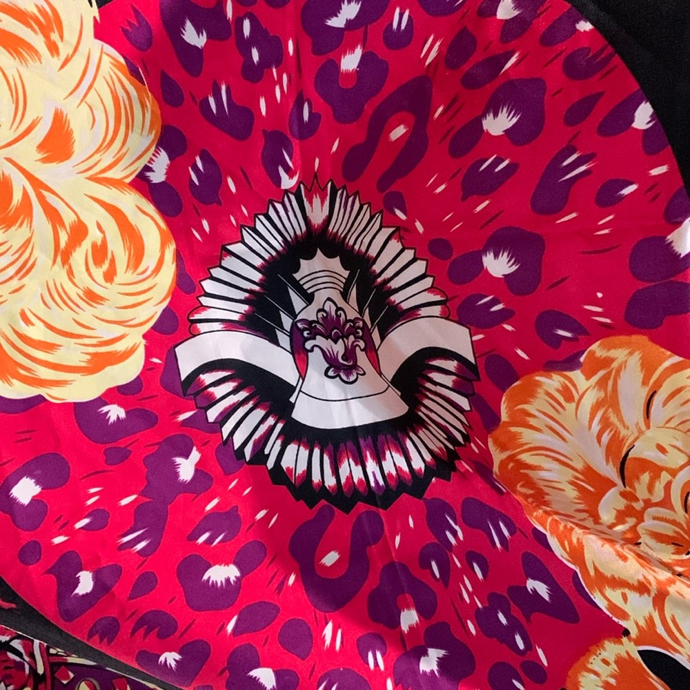 Enormous Vintage Hermes look silk leopard print and hat design scarf 52 x 51” - Picture 2 of 7